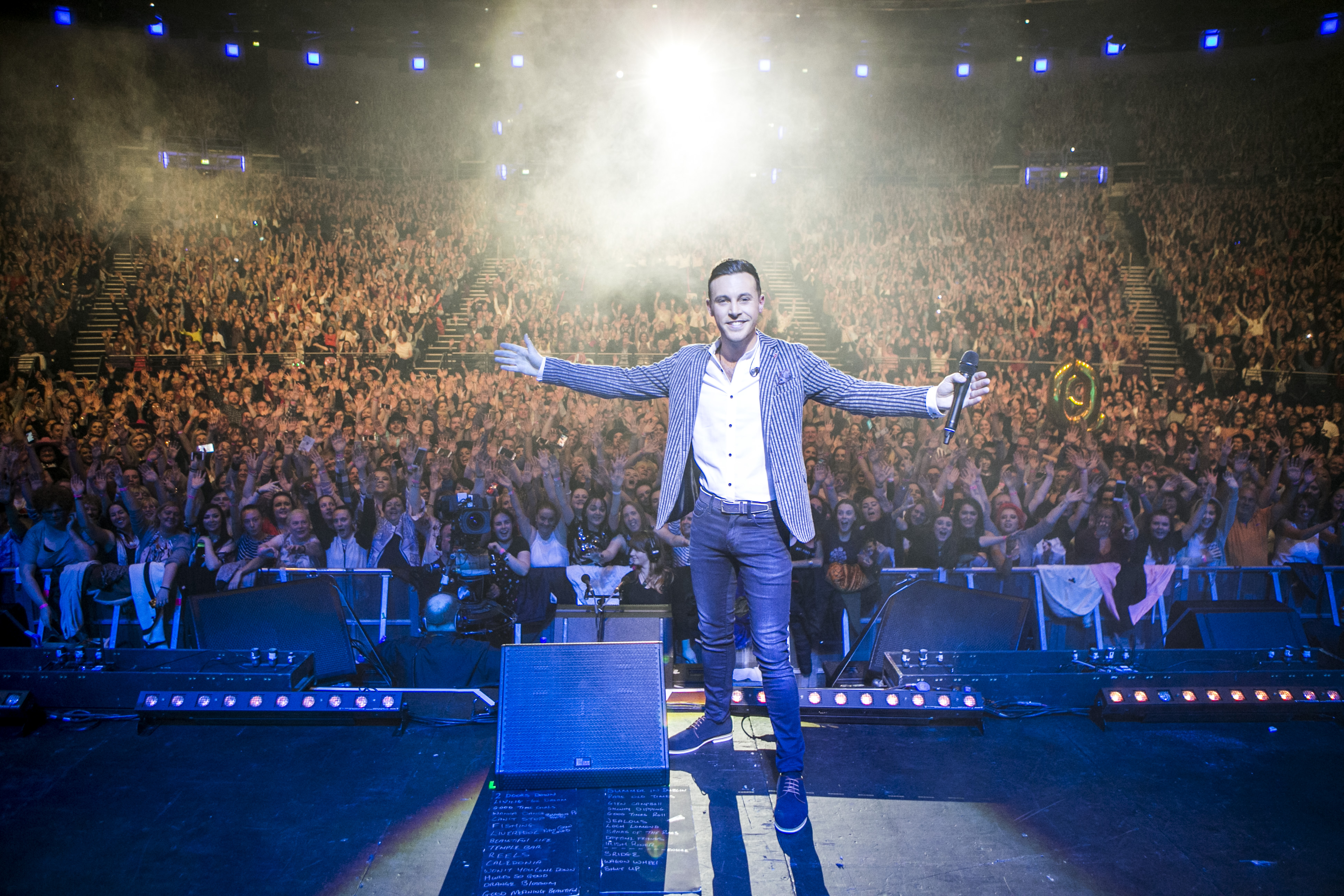 Nathan Carter irish country singer comes to crawley