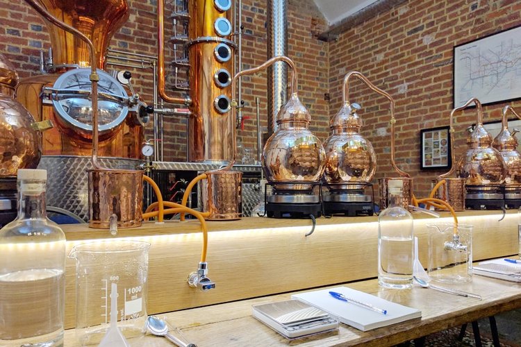 gin making tour in kent