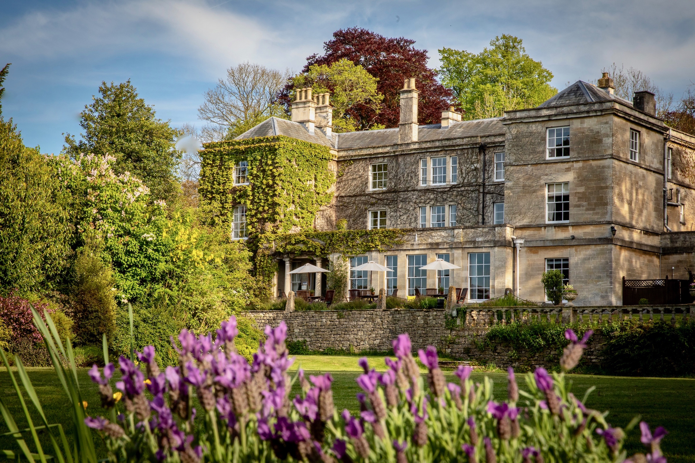 Burleigh Court Hotel